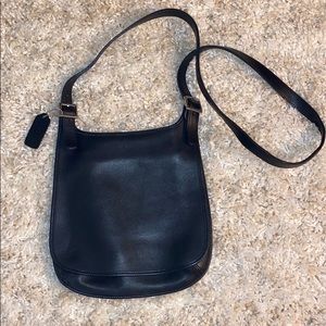 VINTAGE COACH // CROSSBODY BAG